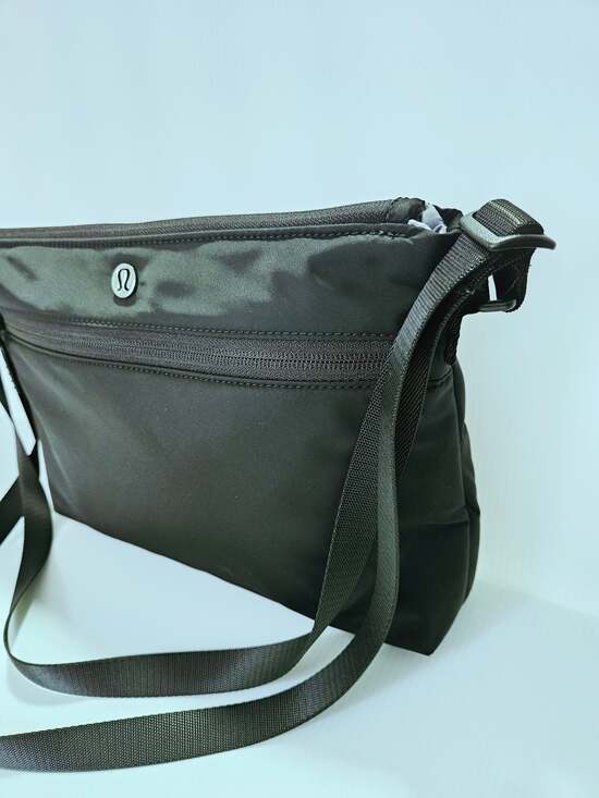 everywhere crossbody bag lululemon 2L Wunder Puff KATE SPADE Chelsea Medium Color:CAMO/SADDLE Inspired by the look polarized